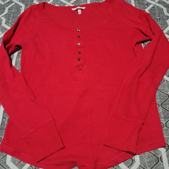 Shirts - Picture 4 of 5